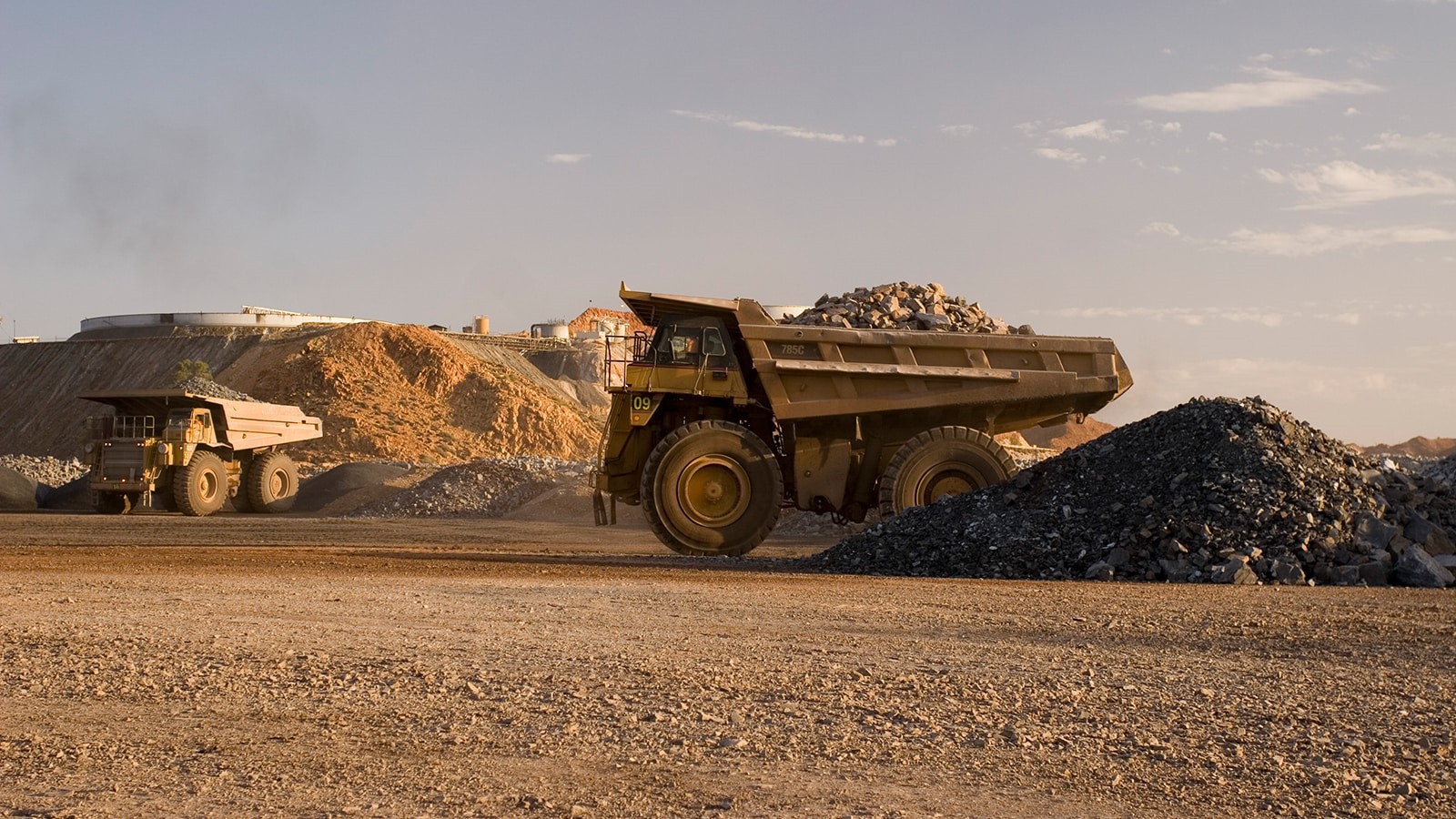 Double-wall drill rod for mine rescue hole Double-wall drill rod for mine rescue hole